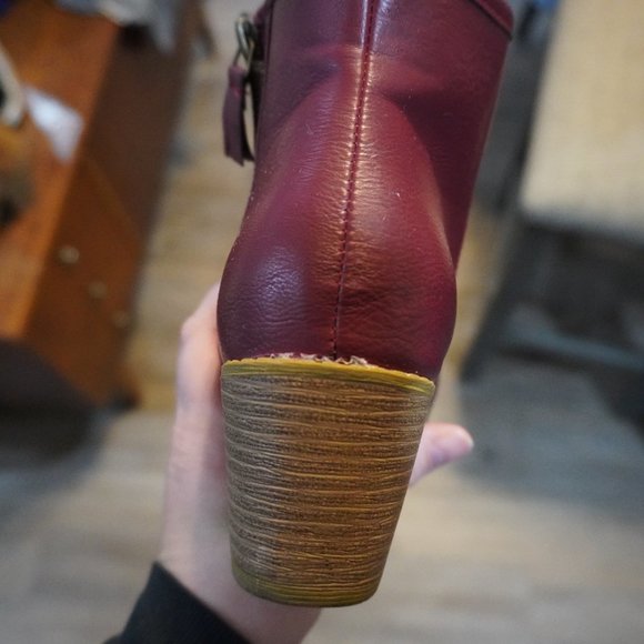 Women's Ankle Boots w/ Zipper - Size 7.5 - Picture 12 of 13